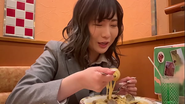 ハメ撮り 現役水泳部18歳 育ち過ぎH乳を揺らしながらのゴム無し生セックス おまんこが気持ち良すぎてうっかり中出し スク水からこぼれるHカップ 神スタイル現役水泳部JK爆乳を振り回す極上騎乗位　https://bit.ly/3oAVx9p