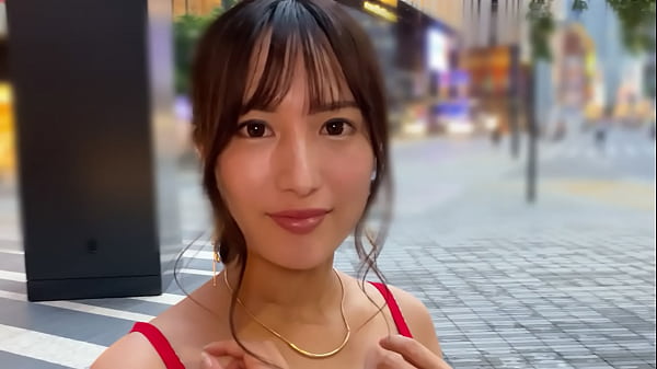 ハメ撮り　絶世の美女とハメ撮りセックス。おしゃれなレストランに遊びに行ったあとにラブホテルへ。彼女は何人ともセックスしているビッチですが、今夜は僕ともハメ撮りセックス。 https://bit.ly/3ywVvV0