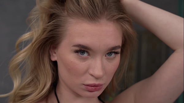 Married Whore’s First (and Last) Failed Threesome