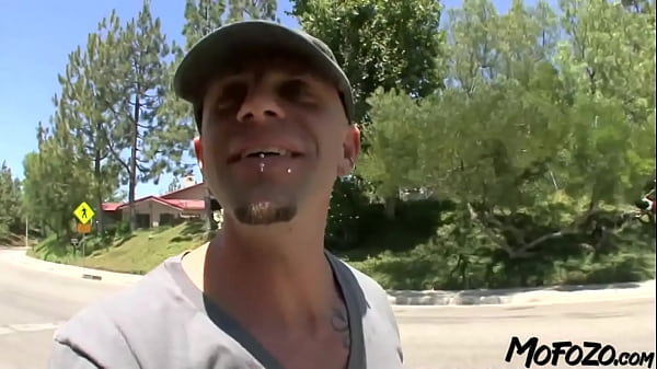 MOFOZO.com – Curious Amateur In Her First Porn Movie