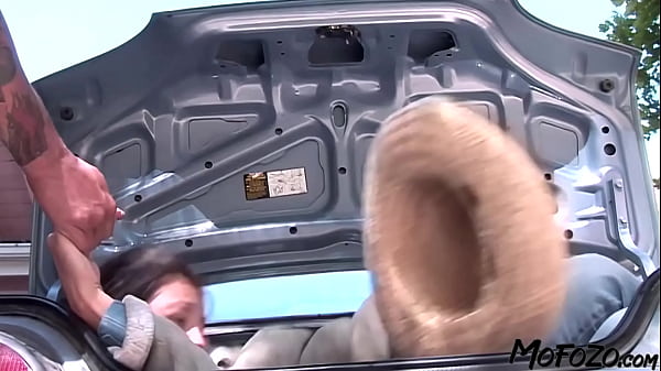 MOFOZO.com – Mexican Amateur Getting Deepthroated