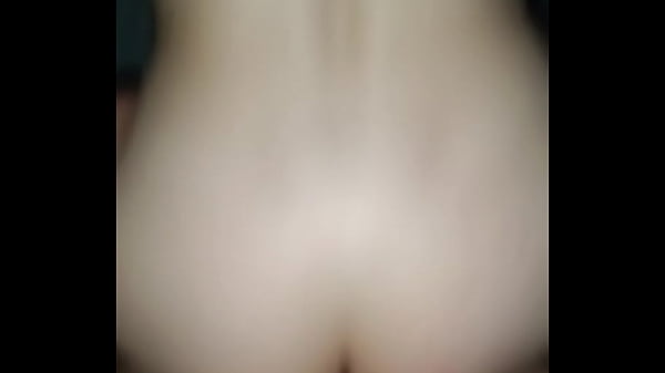 Pendeja fan vuelve por un rapidito y se va bien cogida