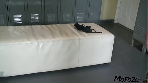 MOFOZO.com – Black Haired MILF Gets The Cum Sprayed On Her Mouth