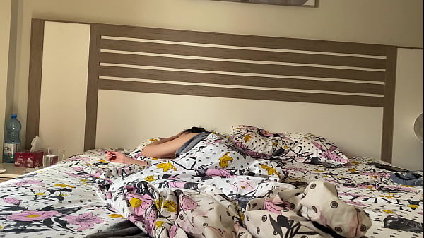 Horny husband wakeup wife by licking her pussy in morning than fucked throat and creampie her pink pussy